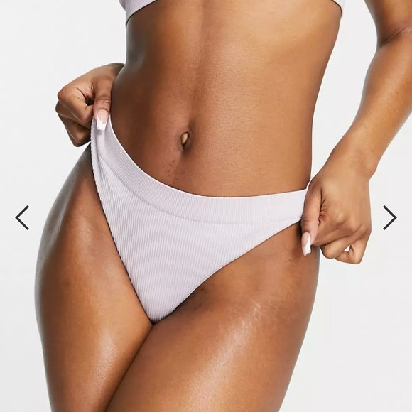 Weekday - Thong and Bra - Picture 5 of 5